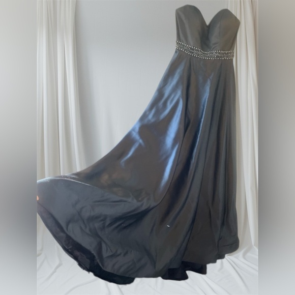 Beautiful Sherri Hill halter black gown rhinestone wedding prom ball room - Picture 2 of 10